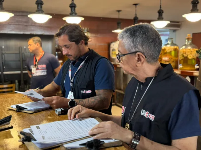 Procon-JP inicia primeira fase da Operação Verão 2026 nos estabelecimentos da Orla