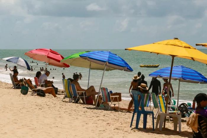 Vigilância Sanitária de João Pessoa orienta população sobre segurança alimentar nas férias de verão