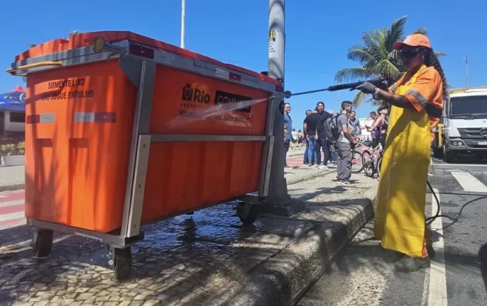 Comlurb instala 81 novos contêineres de alta capacidade na Orla Sudoeste