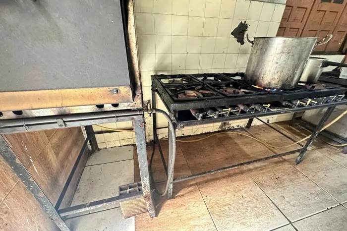 Restaurante é interditado na avenida Getúlio Vargas por irregularidades sanitárias