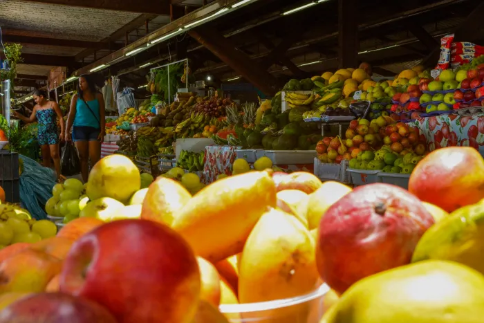 Sedurb divulga horário de funcionamento dos mercados públicos e shoppings populares