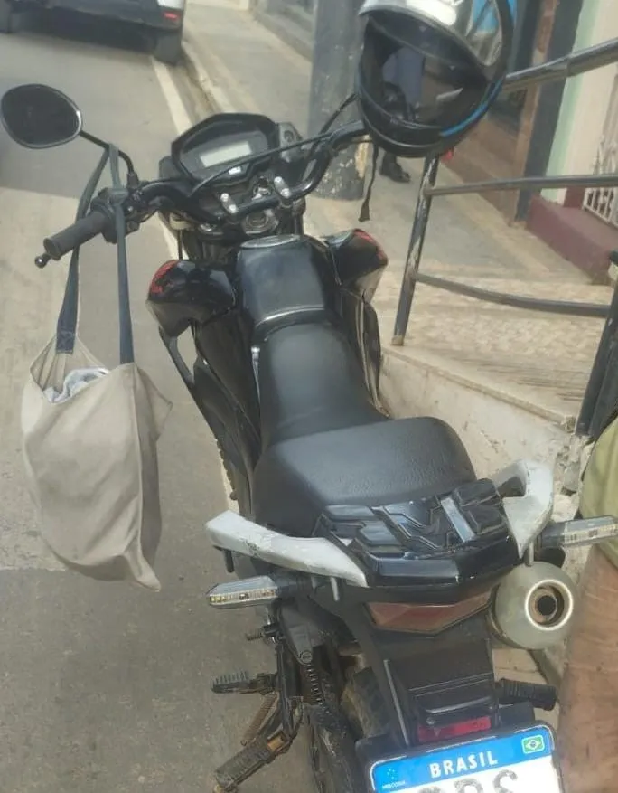 Polícia Militar recupera motocicleta com restrição de furto/roubo em Mimoso do Sul