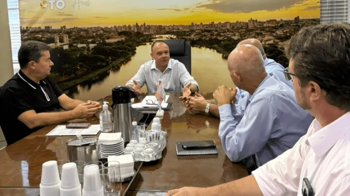 Prefeitos se reúnem para transição administrativa de bairro