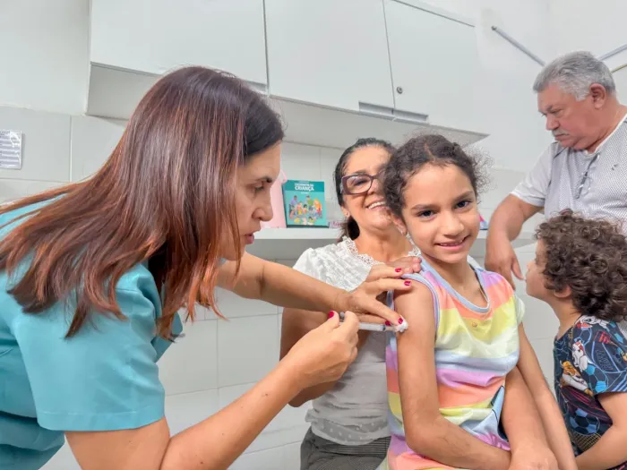 Prefeitura divulga funcionamento das salas de vacina e pontos móveis na semana de Réveillon