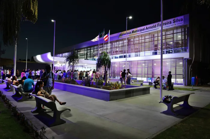 Biblioteca Municipal Arnold Silva é reinaugurada com acervo digital