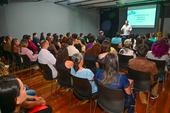 Novos servidores municipais são empossados e passam a reforçar efetivo da Prefeitura Municipal