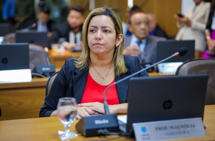 Professora Magnólia sugere instituir 28 de outubro como Dia do Assessor Parlamentar