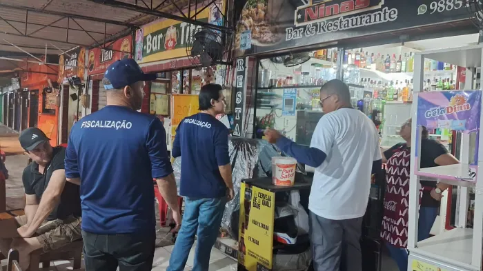 Fiscalização da Sedurb resultou em 3.200 notificações e 250 interdições em 2025