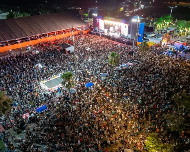 Festival de Verão de São Sebastião 2026 inicia em Boiçucanga com shows da dupla Edson & Hudson e cantor Grelo