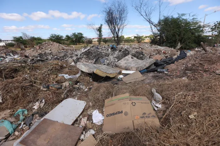 Em seu primeiro ano, programa Petrolina + Limpa fortaleceu o ordenamento urbano em diversas comunidades