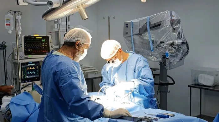 Novo centro cirúrgico do Hospital Roberto Silvares completa um ano com ampliação da assistência