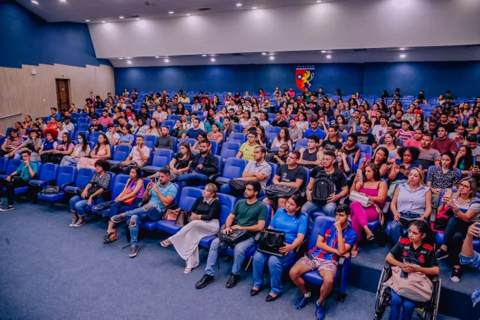 Prefeitura de João Pessoa realiza recadastramento obrigatório dos beneficiados do Apoio Universitário