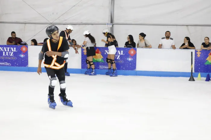 Pista de patinação no gelo impulsiona empregos e gera renda em Petrolina