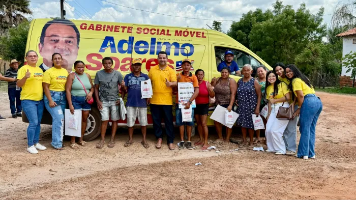 Adelmo Soares entregou mais de 500 óculos à população de São João do Sóter e Caxias
