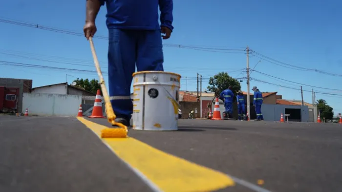 Prefeitura de Araçatuba conclui reperfilamento e sinalização nos bairros Água Branca 1, 2 e 3