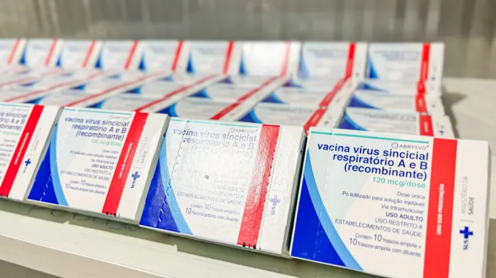 Pernambuco recebe 22.810 doses da vacina contra o Vírus Sincicial Respiratório (VSR)