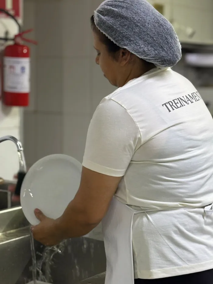 Estimativa de efetivação de contratos temporários supera 30% no setor de serviços