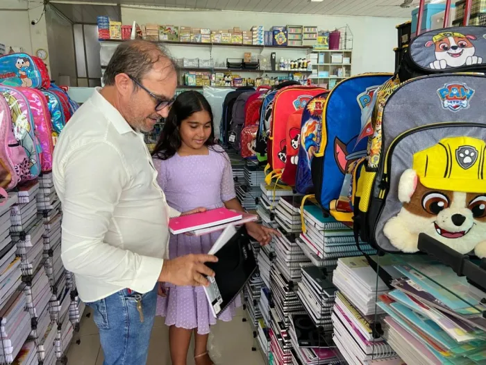 Volta às aulas: Procon orienta pais sobre economia e direitos na compra do material escolar