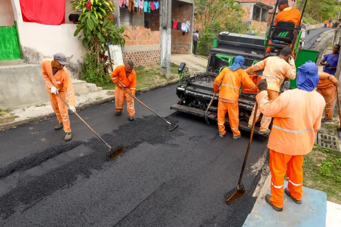 Asfalta Candeias: “O progresso está chegando ao Malembá de Baixo”, comemora morador