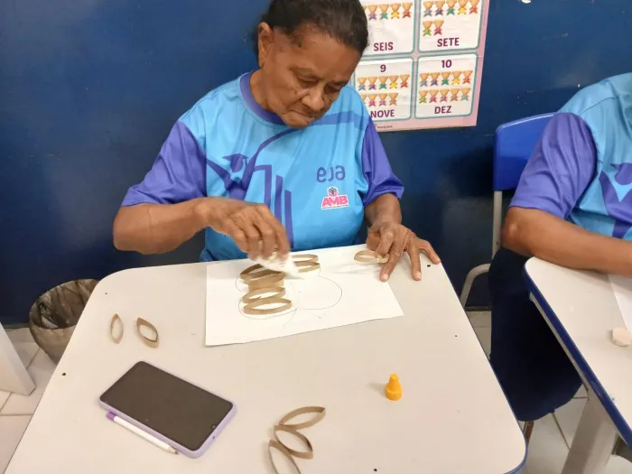 Prefeitura divulga edital para alfabetizador voluntário da EJA com bolsa de R$ 1.200