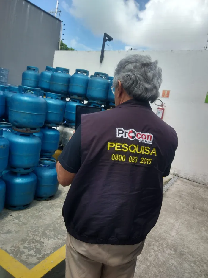 Pesquisa do Procon-JP para preço do gás de cozinha encontra diferença de R$ 30,01 no botijão de 13 quilos