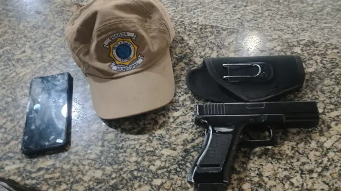 Homem foi conduzido para a 4ª DP, onde crime foi registrado - Foto: Divulgação/Guarda Municipal