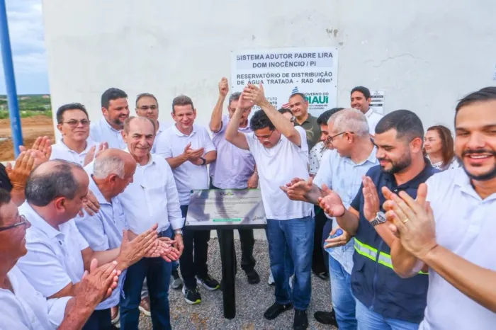 Rafael Fonteles inaugura adutora Padre Lira, garantindo água tratada para 12 mil pessoas em Dom Inocêncio