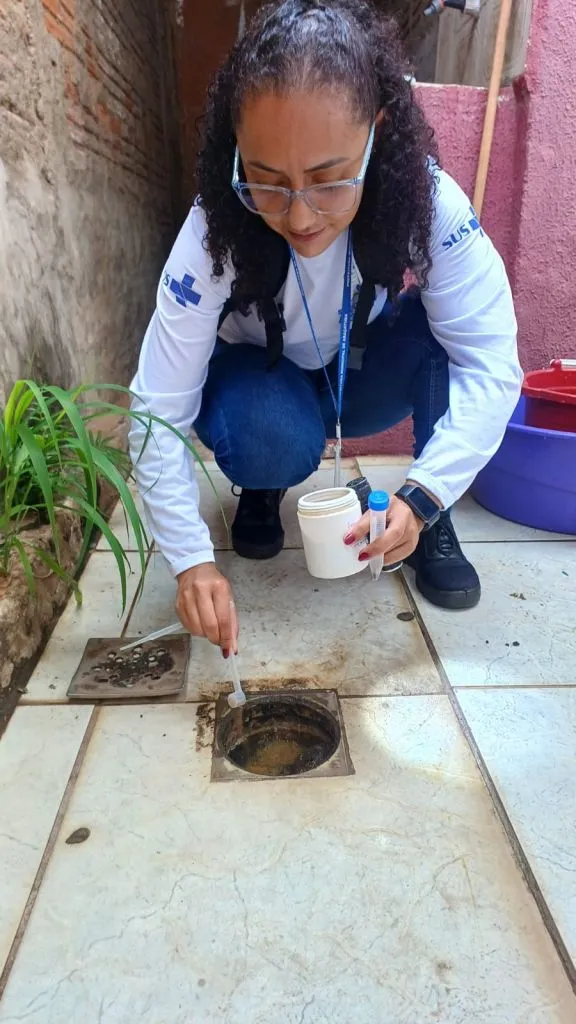 Liderando casos de dengue em Araçatuba, Jardim TV e bairros vizinhos recebem força-tarefa da Saúde e nebulização