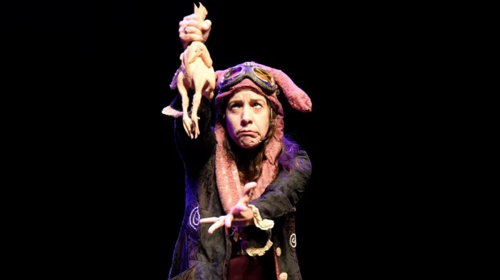 Espetáculo “Metro e Meio” tem duas sessões nesta quinta-feira