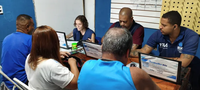 Van do Trabalha Rio estará em Campo Grande, São Cristóvão, Jardim Guanabara e Ilha do Governador, na primeira semana de fevereiro