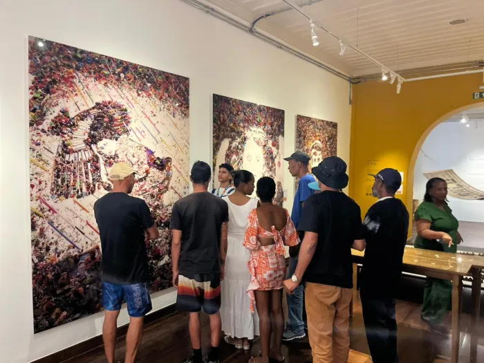 Prefeitura leva usuários do CAPS AD para visita ao Espaço Caixa Cultural