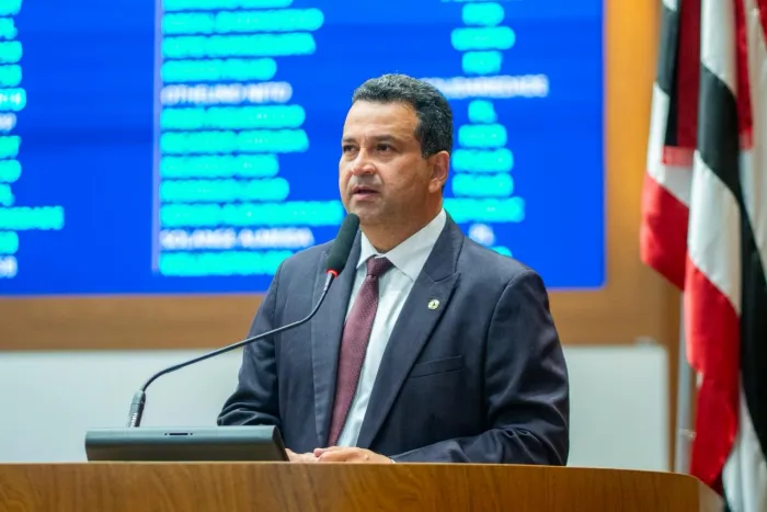 No retorno dos trabalhos, Adelmo Soares destaca ações do governo em municípios da região leste