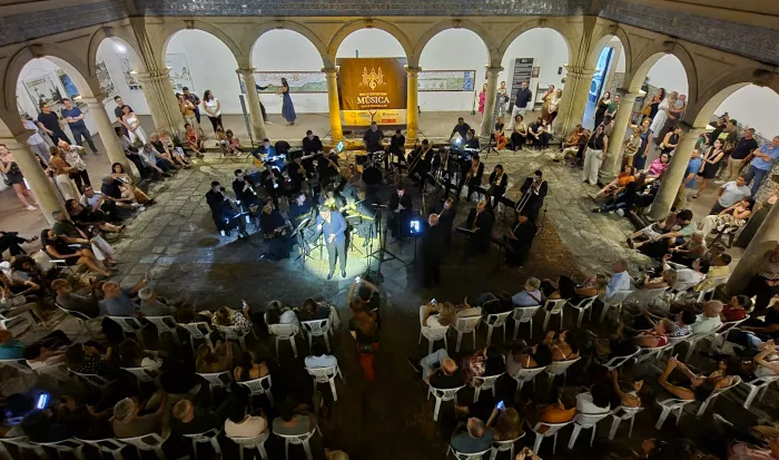 Big Band Rubacão Jazz apresenta repertório de frevo e marchinhas no projeto ‘Viva o Centro com Música’