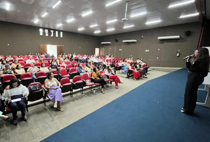 Profissionais da saúde participam de capacitação sobre aplicação de vacina contra bronquiolite em maternidades do Piauí