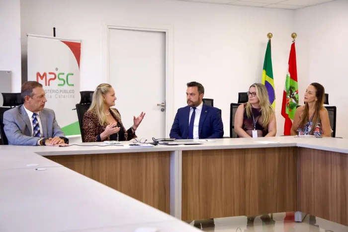 SEMAE defende criação de Procuradoria Especializada em Defesa e Proteção dos Animais em Santa Catarina