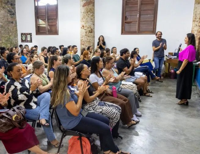 Educação de São Sebastião realiza reunião de alinhamento do programa Escola em Tempo Integral