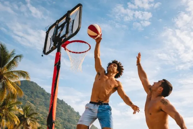 Estação Verão São Sebastião 2026 promove torneio inédito de beach basquete na Praça da Vela