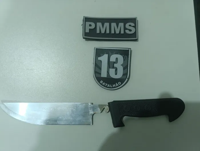 Polícia Militar gerencia crise, contém agressões em via pública e prende três pessoas em Paranaíba