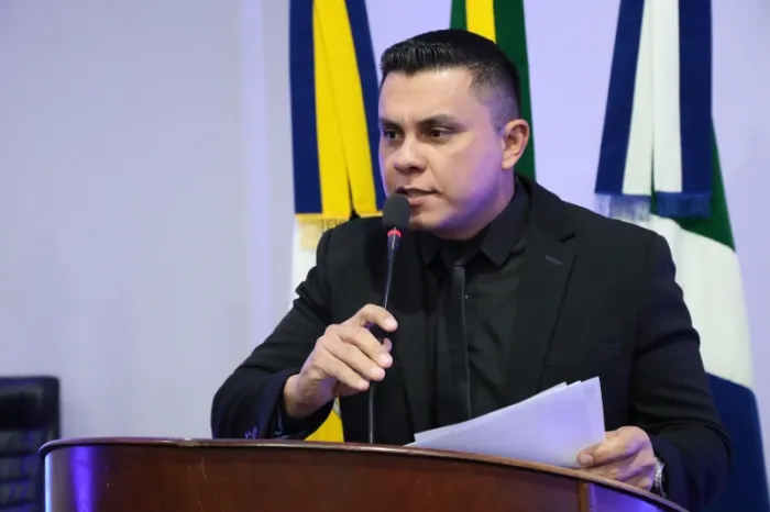 Dalton solicita melhorias de infraestrutura na Vila Industrial