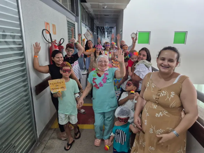 Bloquinho da Cura: Hospital de Trauma de João Pessoa celebra Carnaval na ala pediátrica com foco em humanização