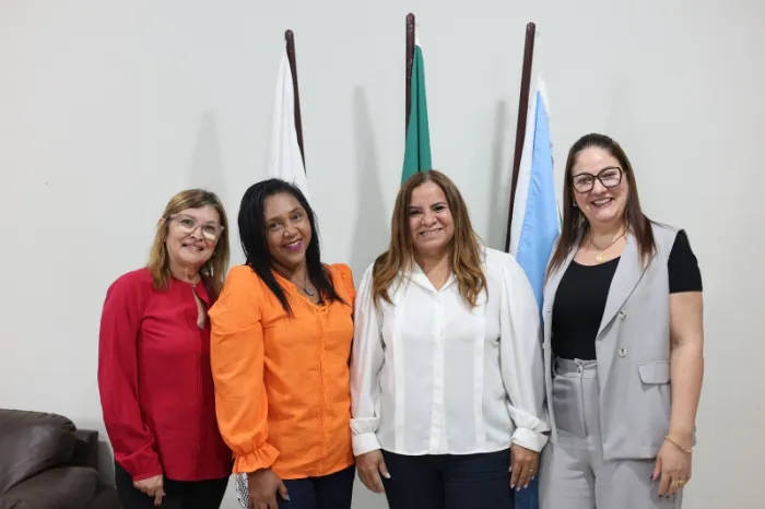  Prefeitura de Brasilândia anuncia reajuste escalonado do piso salarial dos professores da rede municipal