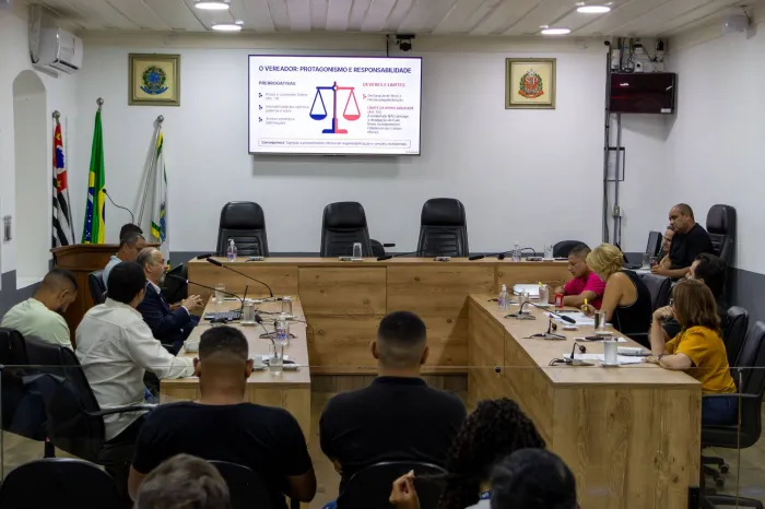 Câmara de São Sebastião realiza primeira audiência pública sobre revisão da Lei Orgânica e do Regimento Interno