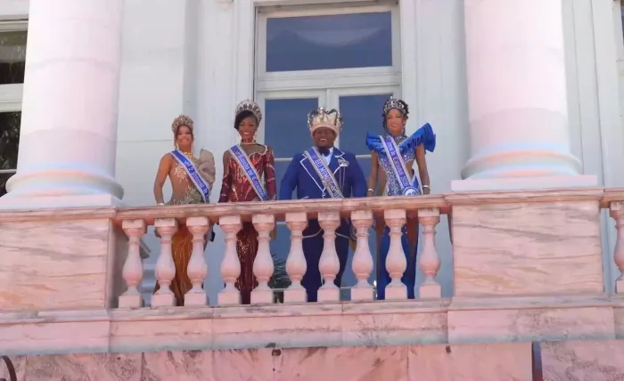 Rei Momo recebe chave da cidade e abre oficialmente o Carnaval do Rio 2026