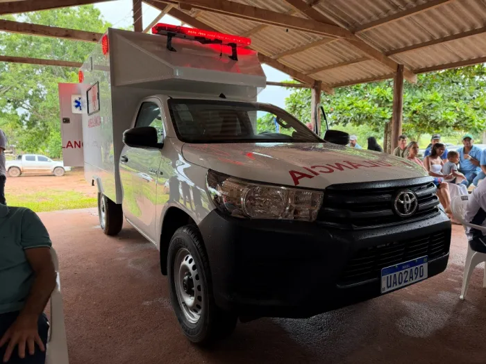  Aquisição de uma ambulância 0 km, modelo camionete (Foto: Italo Narovi I Assessoria parlamentar)