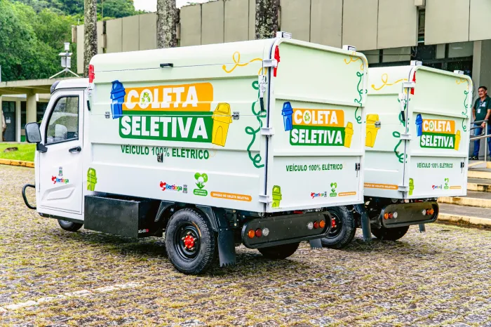 Triciclos elétricos reforçam Coleta Seletiva de Bertioga