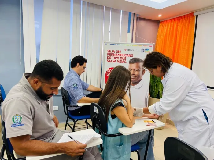 Hospital Regional de Arcoverde realiza ação sobre Fevereiro Laranja e incentiva doação de medula óssea