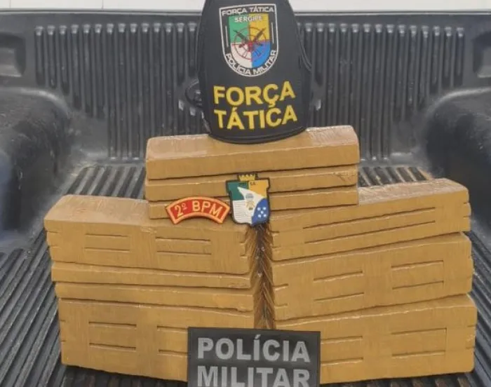 Parte da droga apreendida em operação conjunta entre as PMs de Alagoas e Sergipe - 