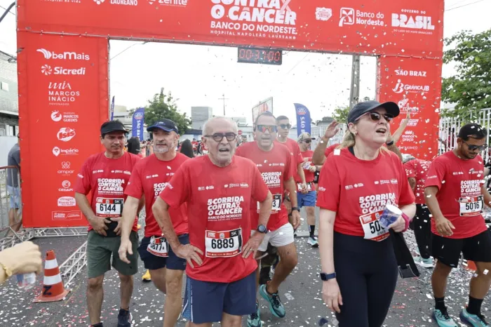 Cícero Lucena reforça enfrentamento ao câncer durante 5ª edição da corrida promovida pelo Hospital Laureano