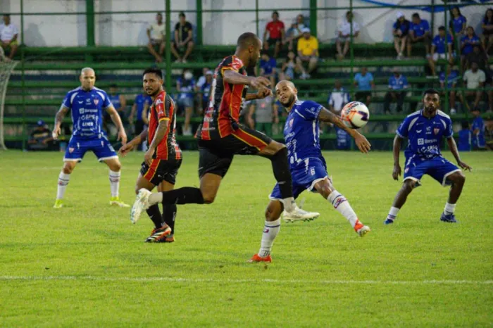Esporte: Águia vence Santa Rosa e avança na Copa Grão Pará com apoio da torcida no Zinho Oliveira