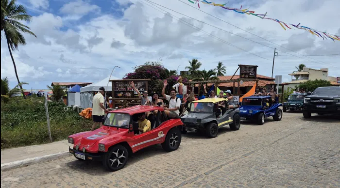 Os profissionais de Minas Gerais e do Rio Grande do Sul estavam ansiosos para fazerem o passeio de buggy nas dunas da Praia do Saco, em Estância / Foto: Max Carlos/Setur